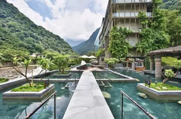 湯神溫泉會館附近景點