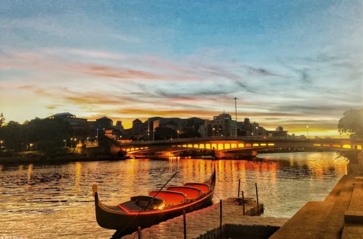 高雄必去景點 高雄必去景點