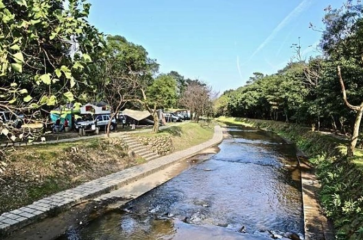 探索台灣公有免費露營區：完整指南與十大推薦地點