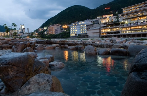 名古屋 下呂 溫泉 巴士