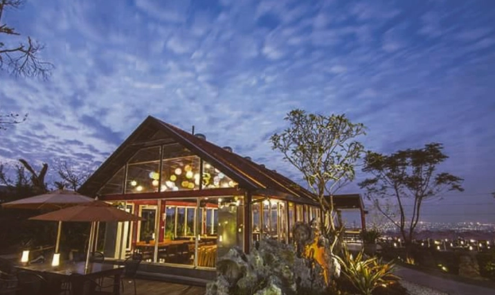 台中夜景咖啡廳