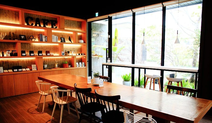 台中海景咖啡廳