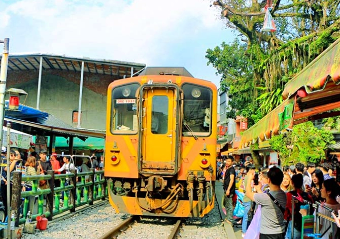 台鐵時刻表查詢