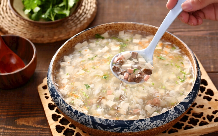 西湖老街美食地圖：老饕私藏的必吃清單與隱藏版小吃