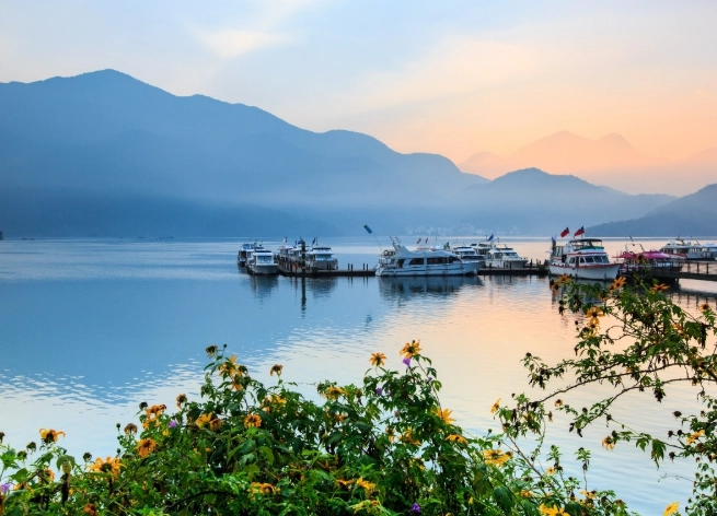 日月潭兩天一夜 日月潭兩天一夜