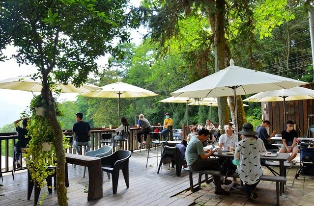 中部山上咖啡廳