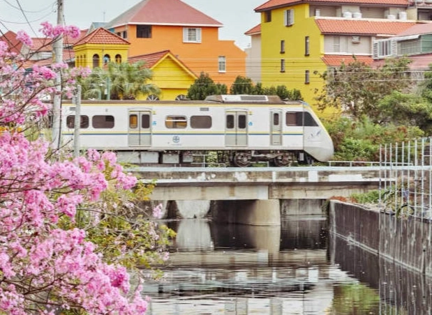 南部坐火車可以到的景點
