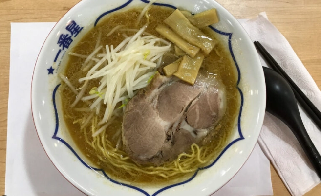 西湖市場小吃街