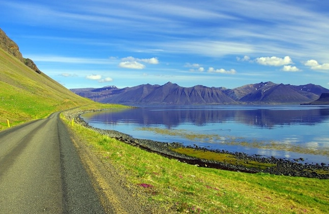 冰島自駕一圈公里數