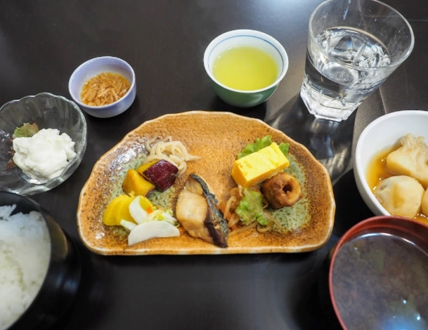 日本溫泉旅館一泊二食價格