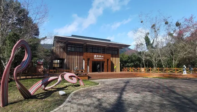 拉拉山巨木群步道 拉拉山巨木群步道