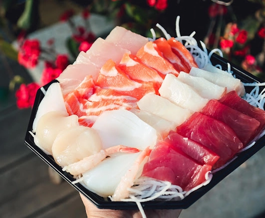 梧棲漁港餐廳美食攻略：必吃海鮮清單與避坑指南