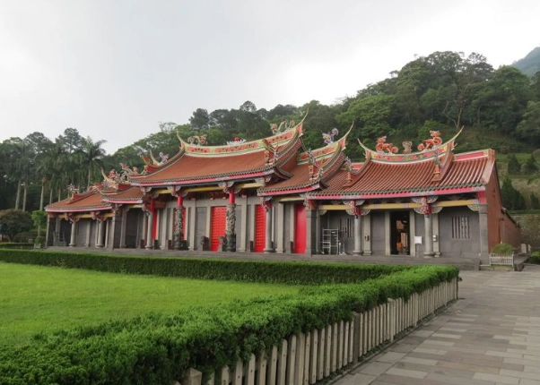 白雞山餐廳：山頂秘境美食與必訪景點全攻略