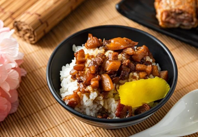 圓山捷運站美食地圖：在地人私藏的10間必訪餐廳推薦