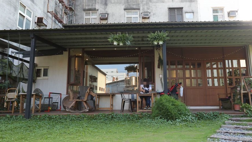 鹿港帶寵物餐廳