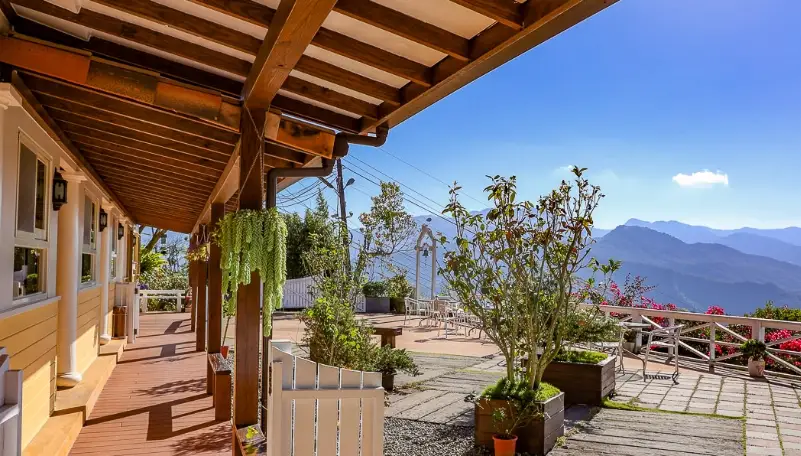 包栋住宿阿里山