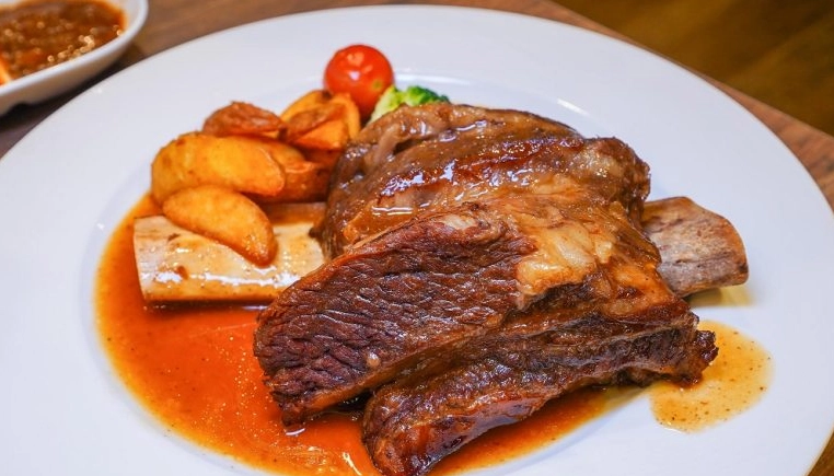 牛排吃到飽餐廳