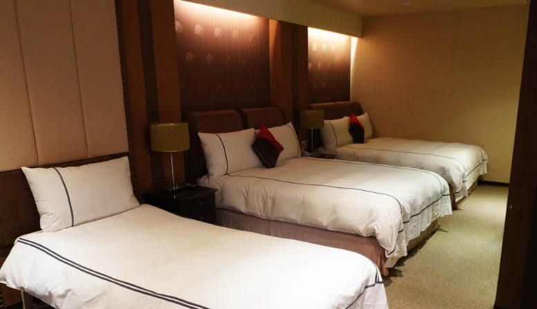 基隆廟口夜市住宿