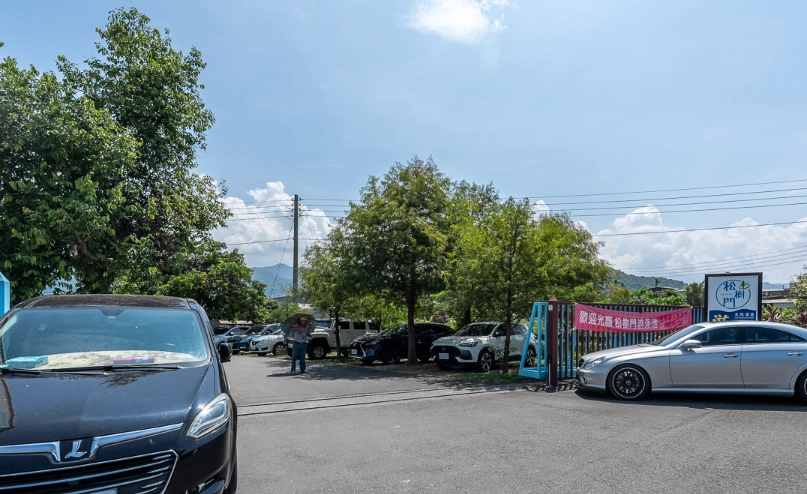 松樹門游泳池 營業時間