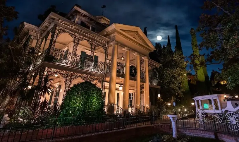 迪士尼樂園必玩設施