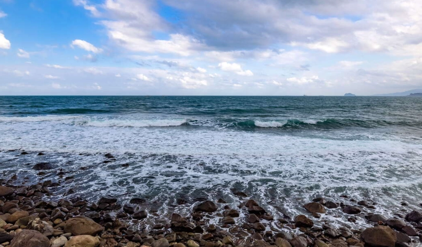 海邊獨處 海邊獨處