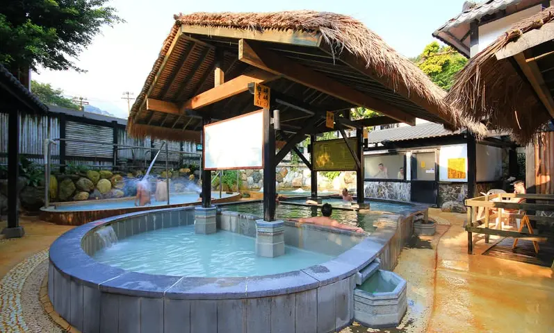 陽明山平價湯屋