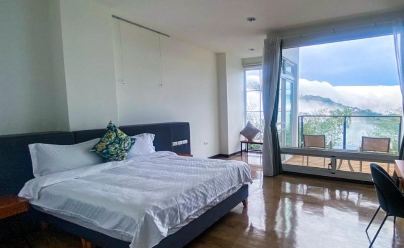 隙頂二延平步道民宿