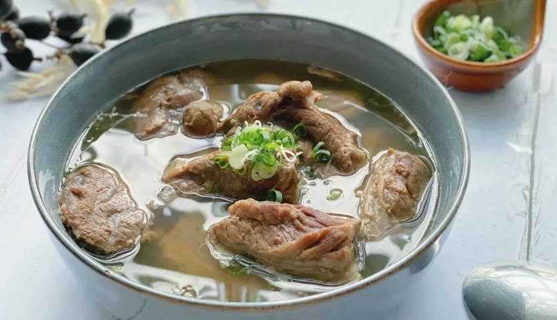 清燉牛展湯終極指南：從選肉秘訣到台北必訪名店