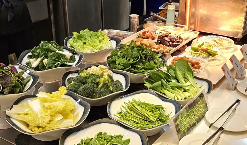 台南素食火鍋吃到飽攻略：5家高CP值餐廳親測與選擇技巧