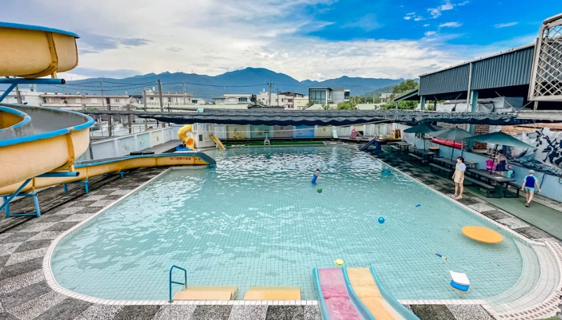 松樹門游泳池美食 松樹門游泳池美食