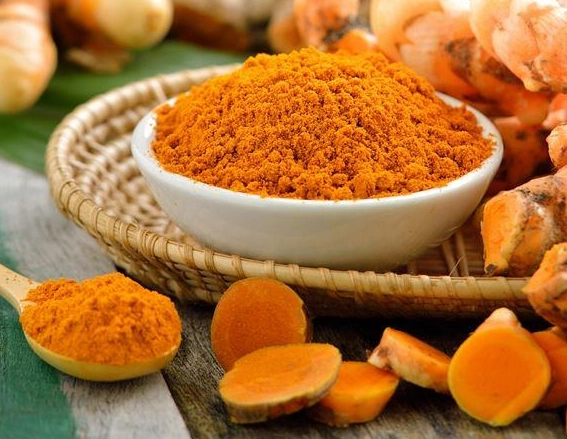 薑黃粉什麼時候吃