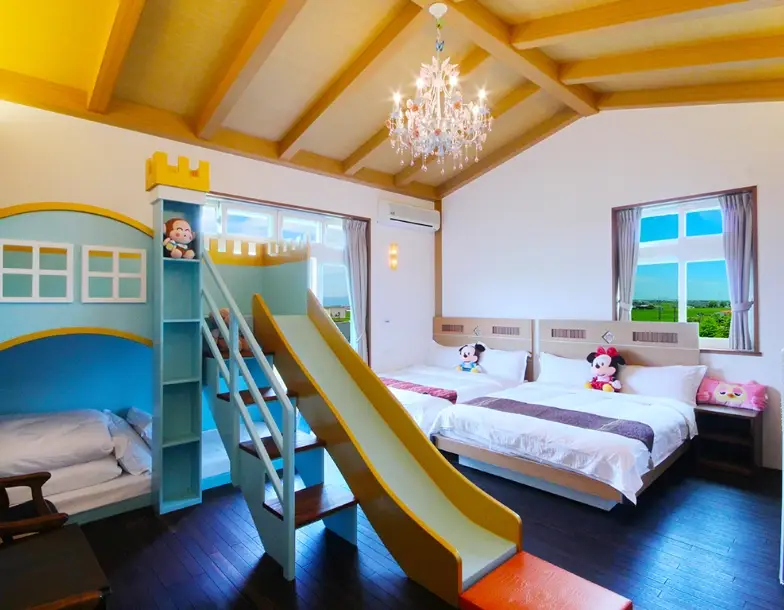 溜滑梯汽車旅館