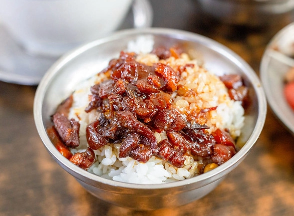 松山高中附近美食