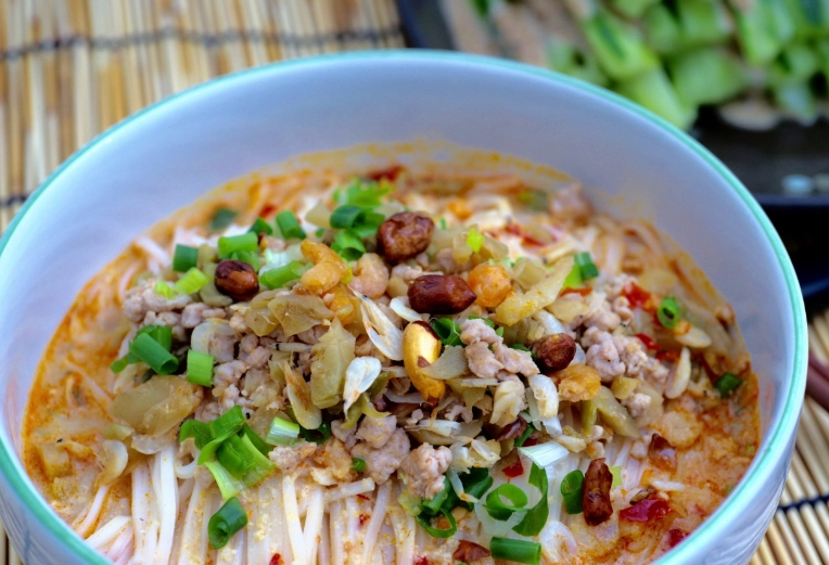 市政府捷運站美食