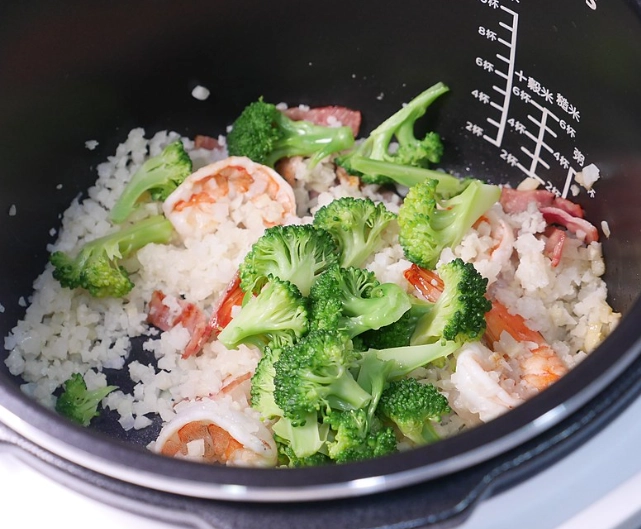 電子鍋上海菜飯食譜