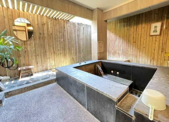 台中溫泉湯屋