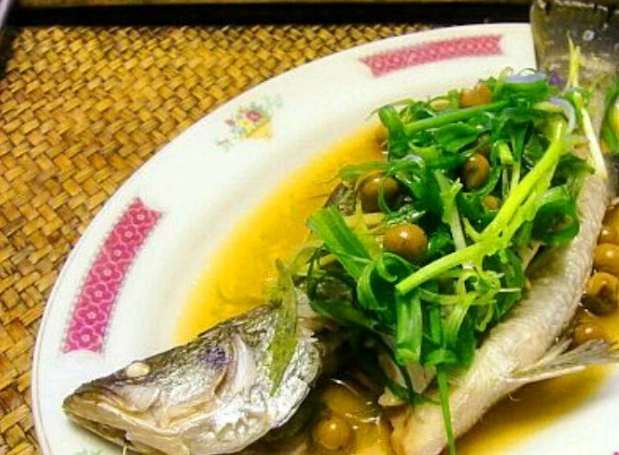破布子蒸魚餐廳