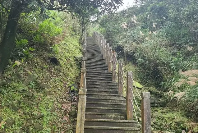 燦光寮古道交通