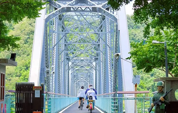 郊區一日遊