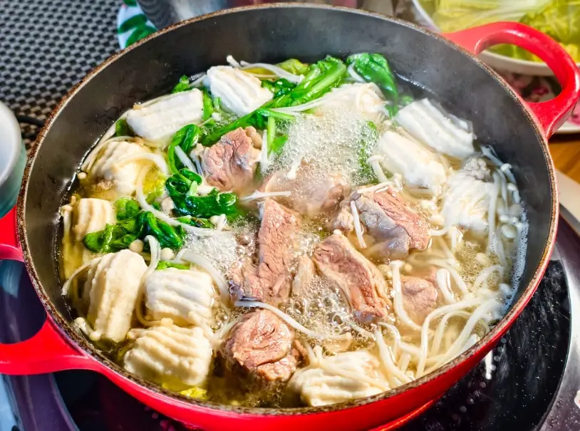 熬牛肉湯 熬牛肉湯