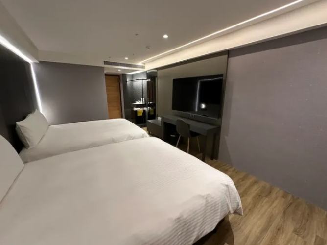 高雄夢時代附近住宿：精選10間實住報告與選擇心法全攻略