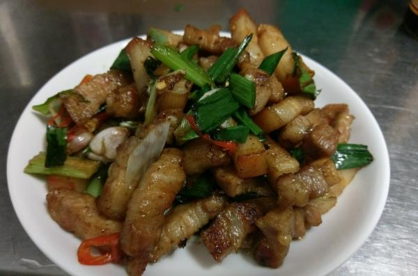 三層肉料理