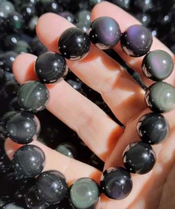 黑曜石左手佩戴 黑曜石左手佩戴