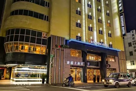 高雄三多商圈住宿 高雄三多商圈住宿