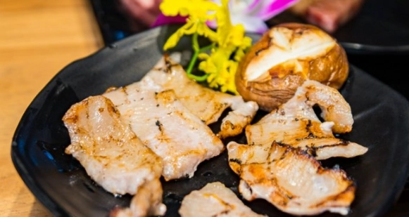 基隆吃到飽餐廳