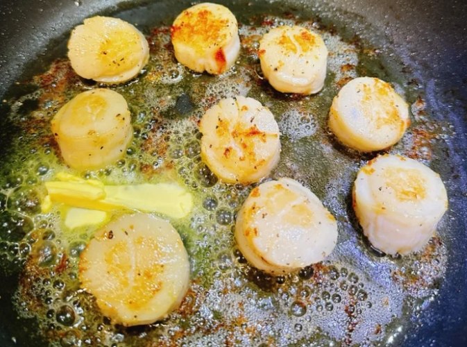 奶油乾煎干貝做法 奶油乾煎干貝做法