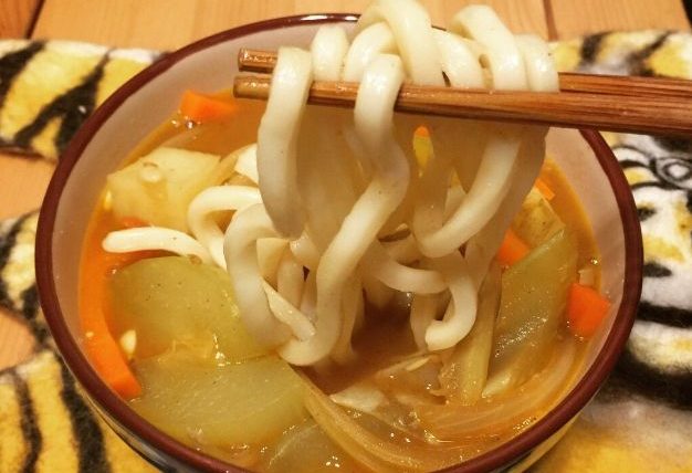咖哩烏龍湯麵做法