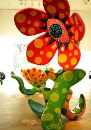 草間彌生裝置藝術