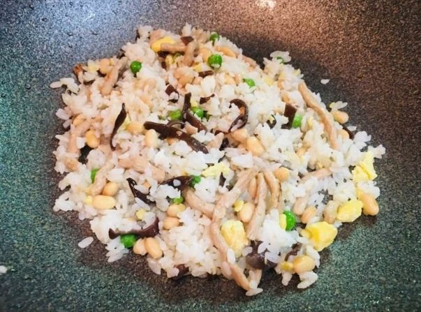 素食炒飯做法 素食炒飯做法