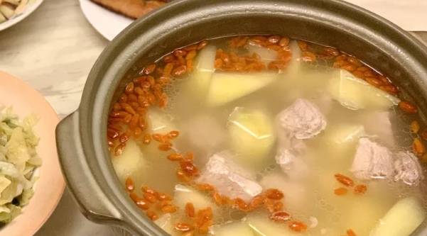 青木瓜排骨湯的功效